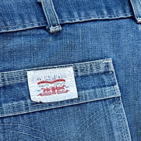 Levi's vintage (70s)white tag Wide Leg Women's carpenters Jeans - Picture 6 of 16